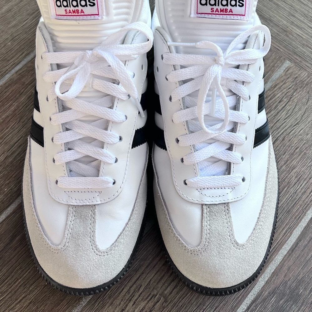 Adidas Samba Classic shoes